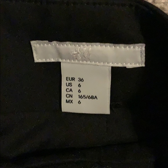 Black H&M Pencil Skirt - Picture 2 of 2